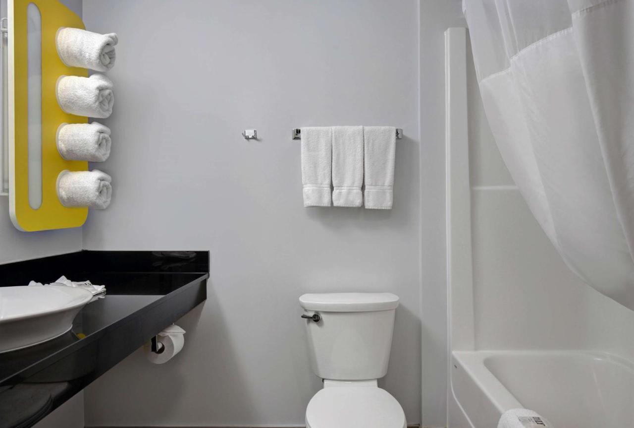 Motel 6 Эйрдри Экстерьер фото