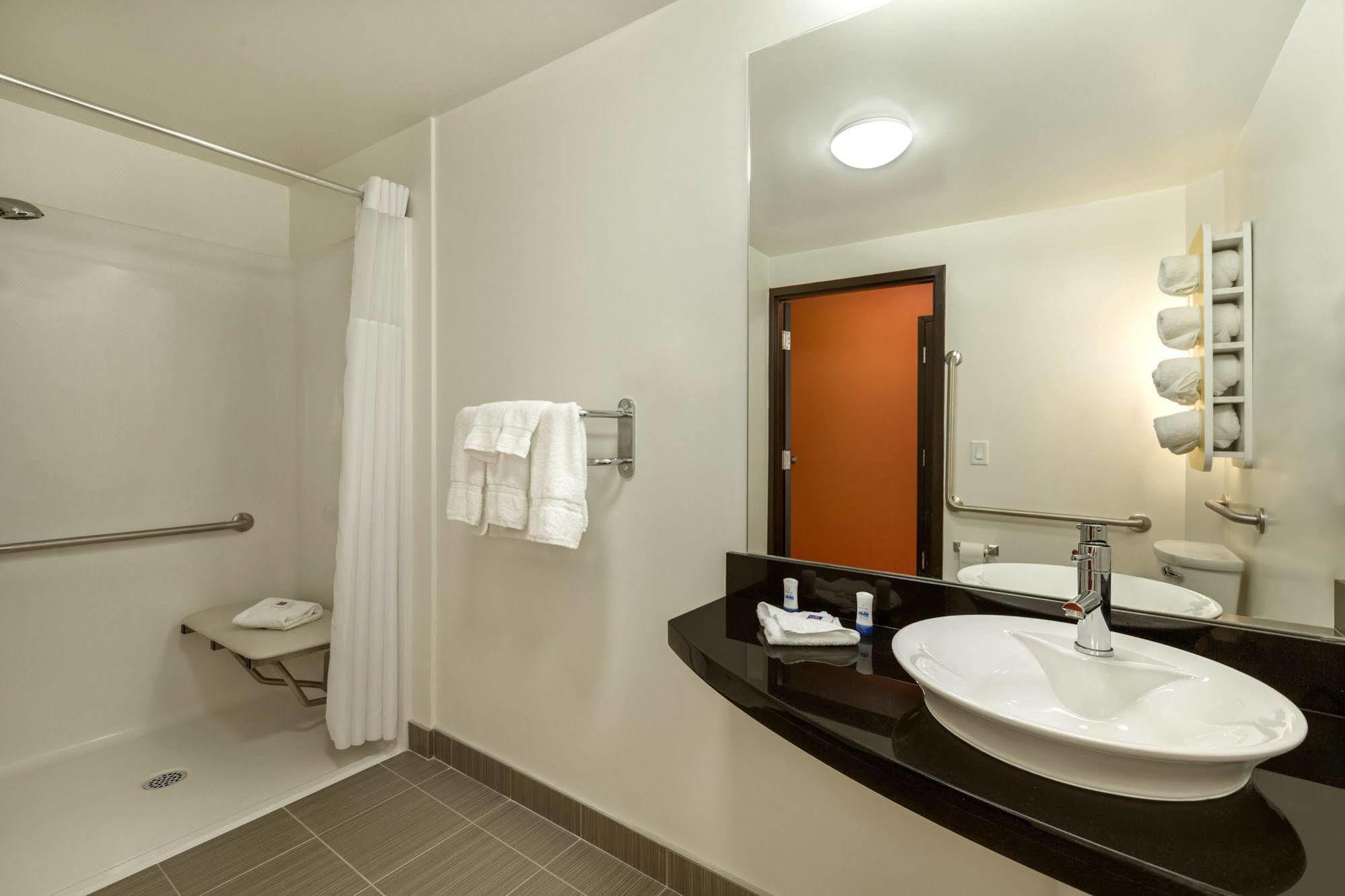 Motel 6 Эйрдри Экстерьер фото